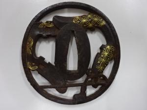 鉄地　金象嵌　透かし　鍔